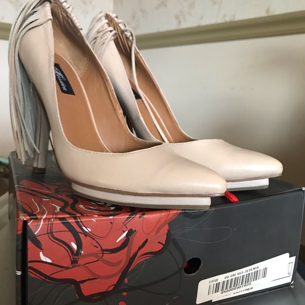 Messeca Nude Fringe Heels